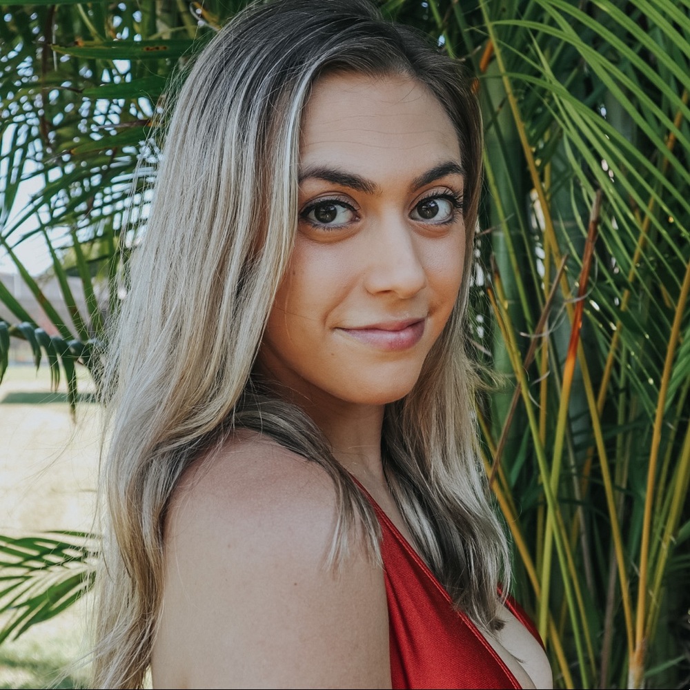 Meet your Posher, Alyssa